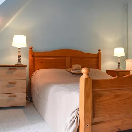 4 Bedroom Cozy In Rabier