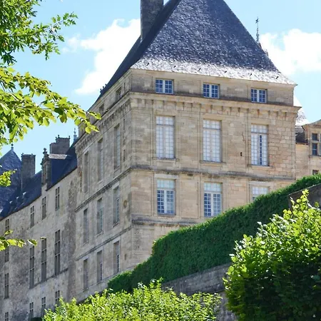 4 Bedroom Beautiful In Rabier Saint-Rabier